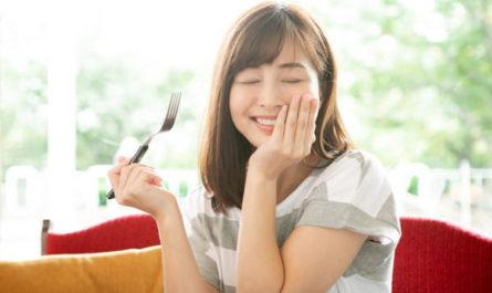 Woman eating food