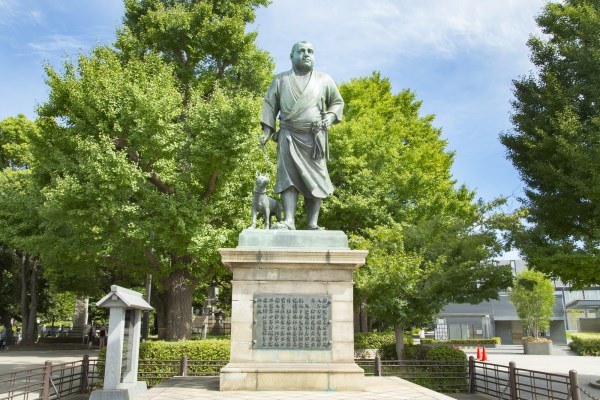 Saigo Takamori statue