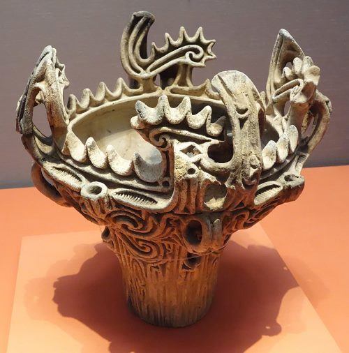 Japanese art timeline: Jomon era pottery
