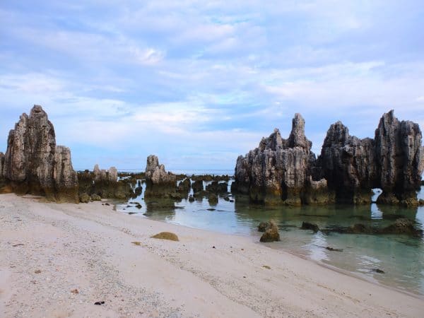 Nauru shore