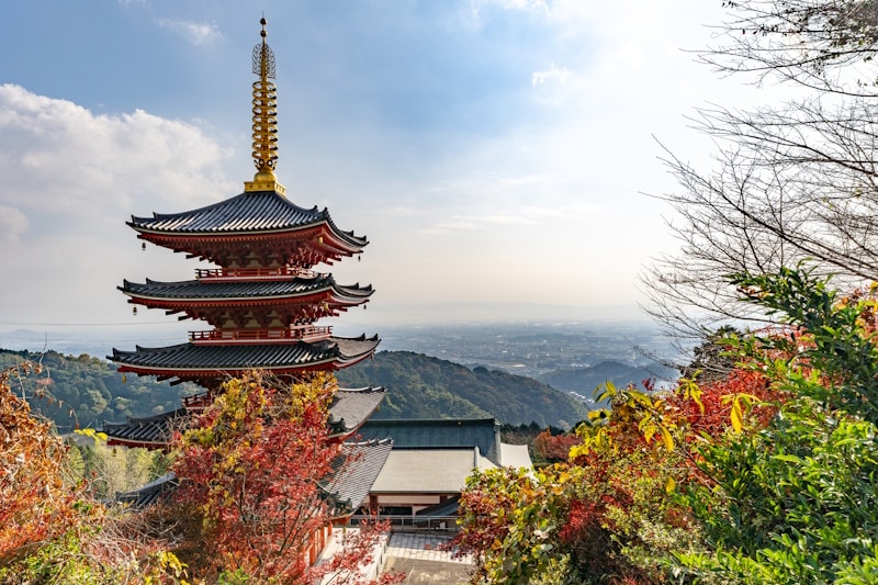 The five-tier Japanese pagoda (語重塔; gojuutou) at Honpukuji, Kiyamacho, Saga Prefecture.