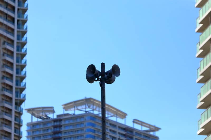 Early warning speaker system - tsunami, earthquakes