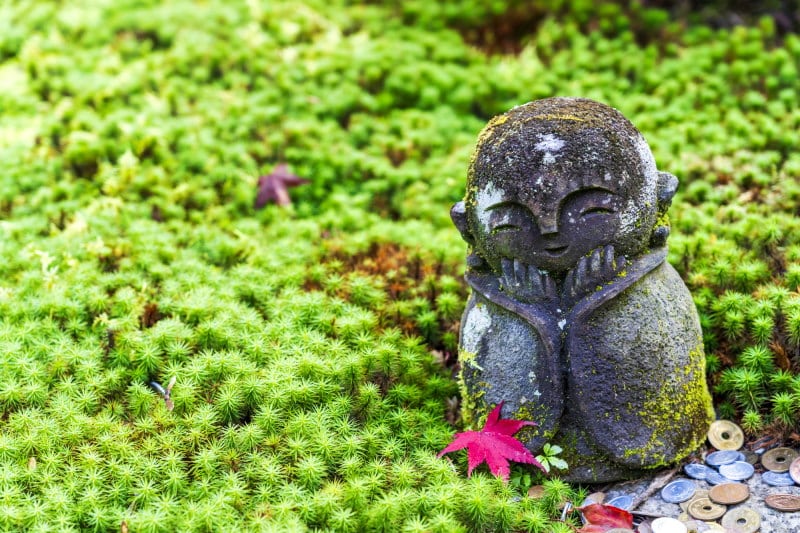 Jizo statue - The Thorn Puller by Ito Hiromi