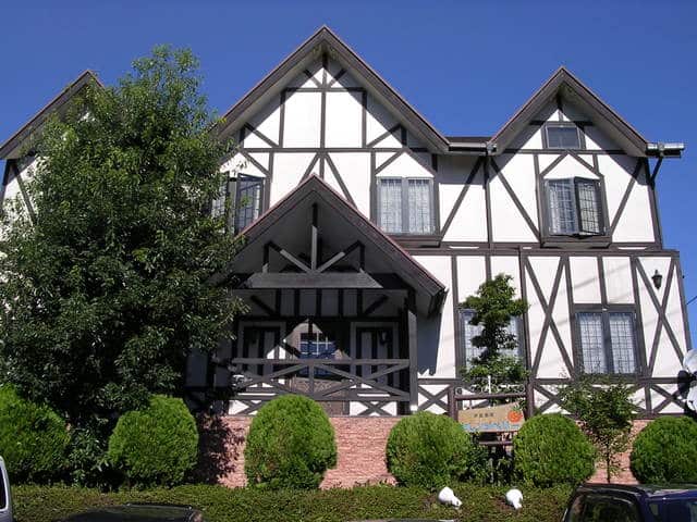 Pension - a.k.a. vacation cottage (ペンション) 