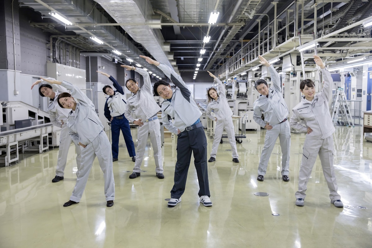 People performing radio taiso in a factory