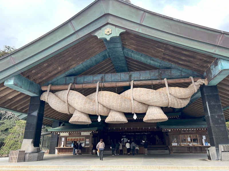 Large shimenawa at Izumo Taisha, Shimane Prefecture.