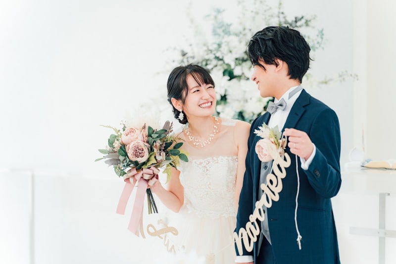 Couple getting married - marriage relcation scheme
