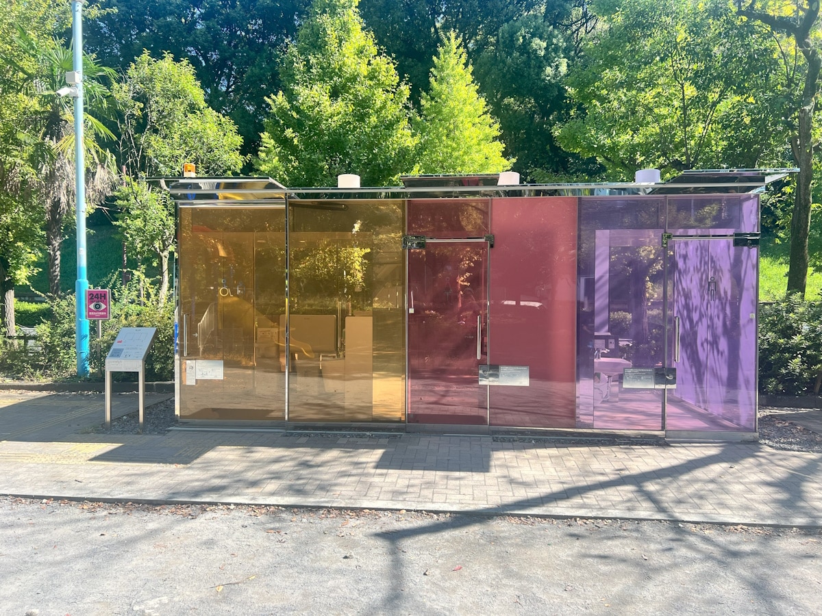 Tokyo Toilet - transparent toilet