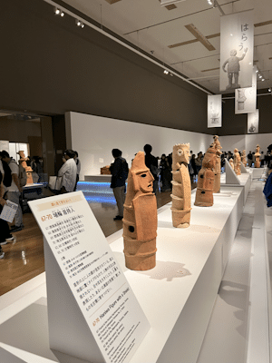 Lineup of everyday Haniwa figures