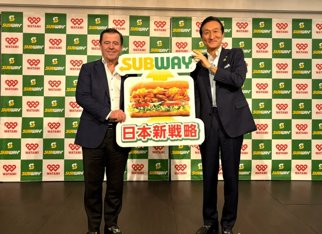 Subway CEO John Chidsey and Watami CEO Watanabe Miki