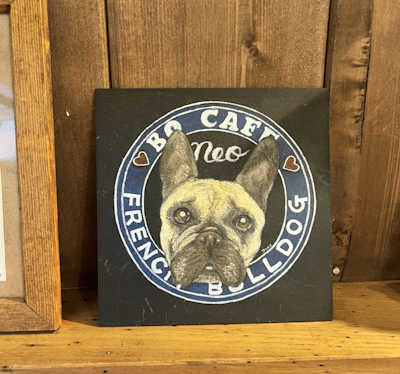 Bo Cafe, a cafe for french bulldog lovers in Kamitakada, Nakano, Tokyo.