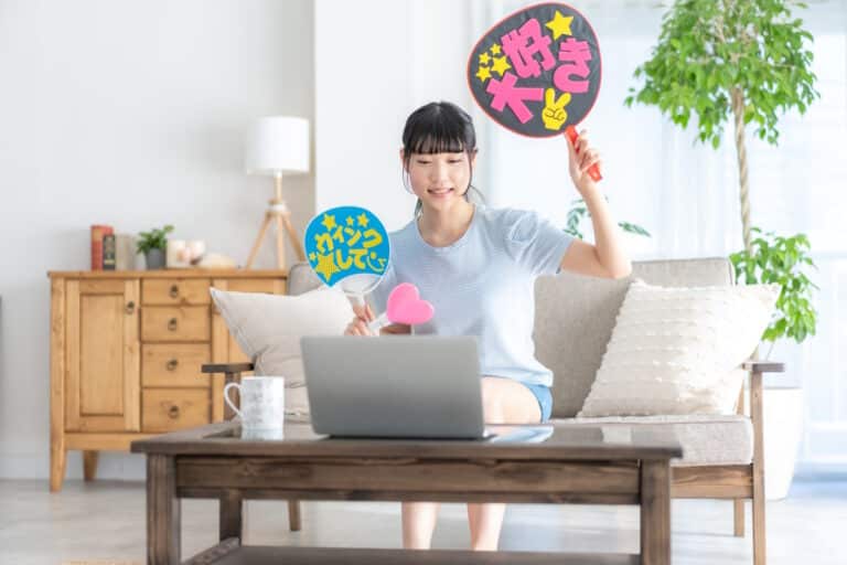 Woman engaged in oshikatsu