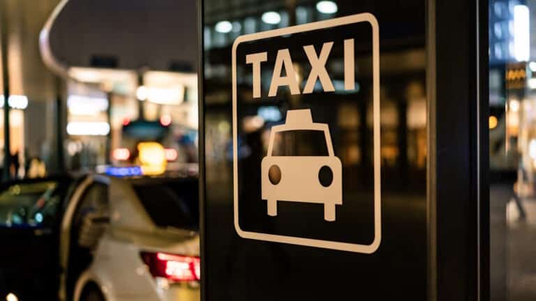 Taxi stand
