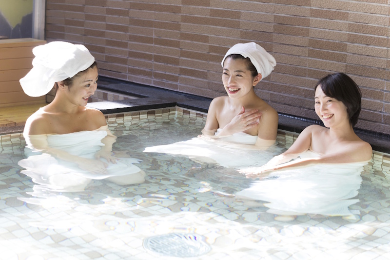 Women bathing in a public bath