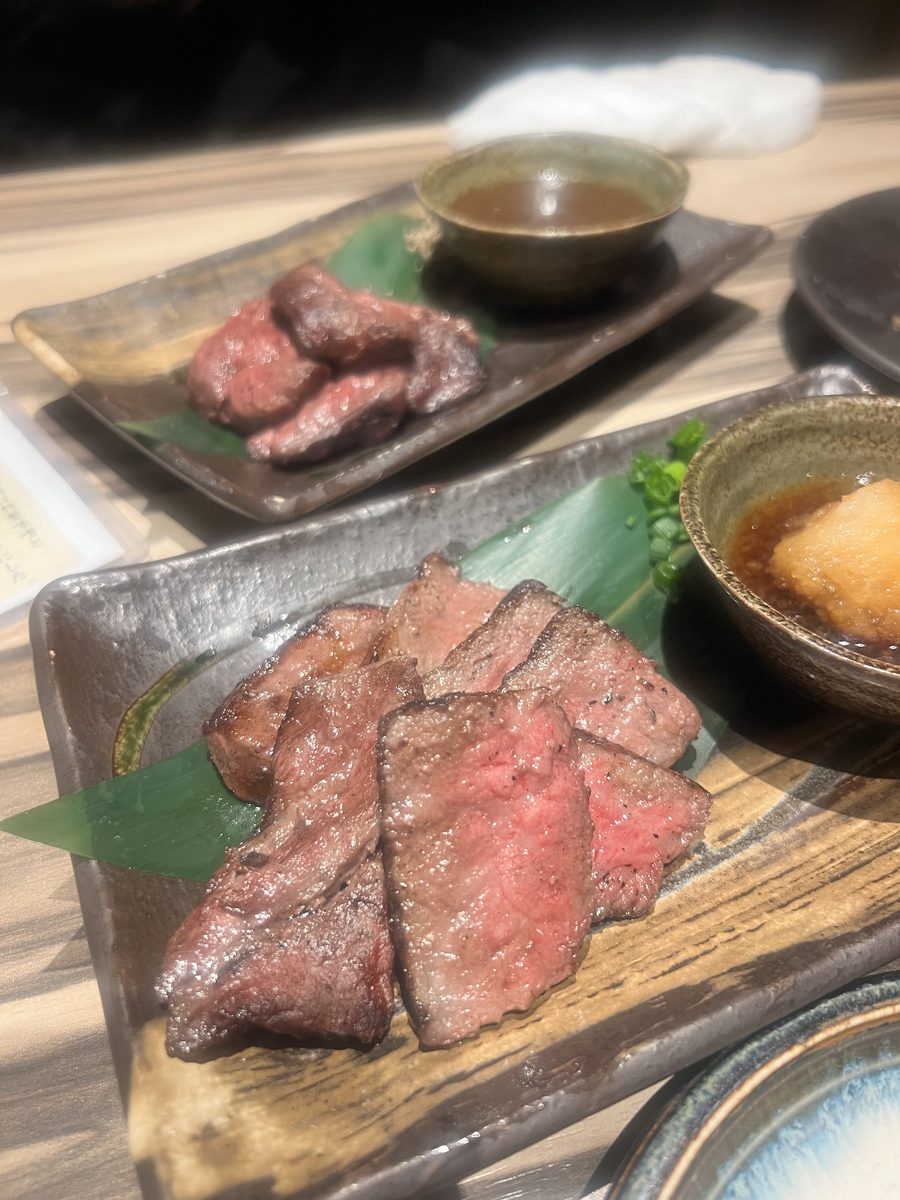Slices of grilled wagyu beef